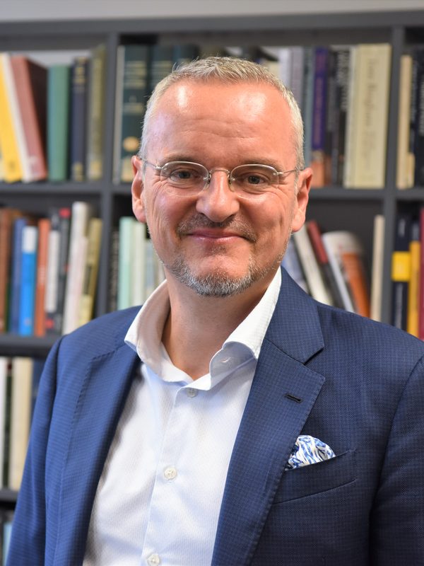 Porträt Dr. Martin Kayser